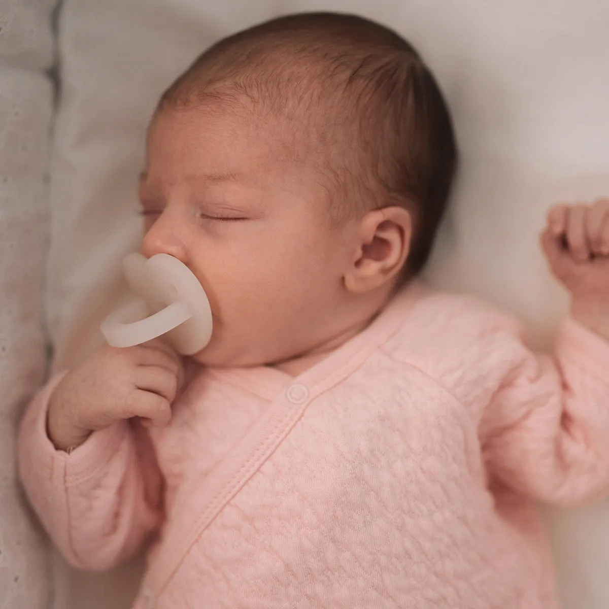 FROST PACIFIER