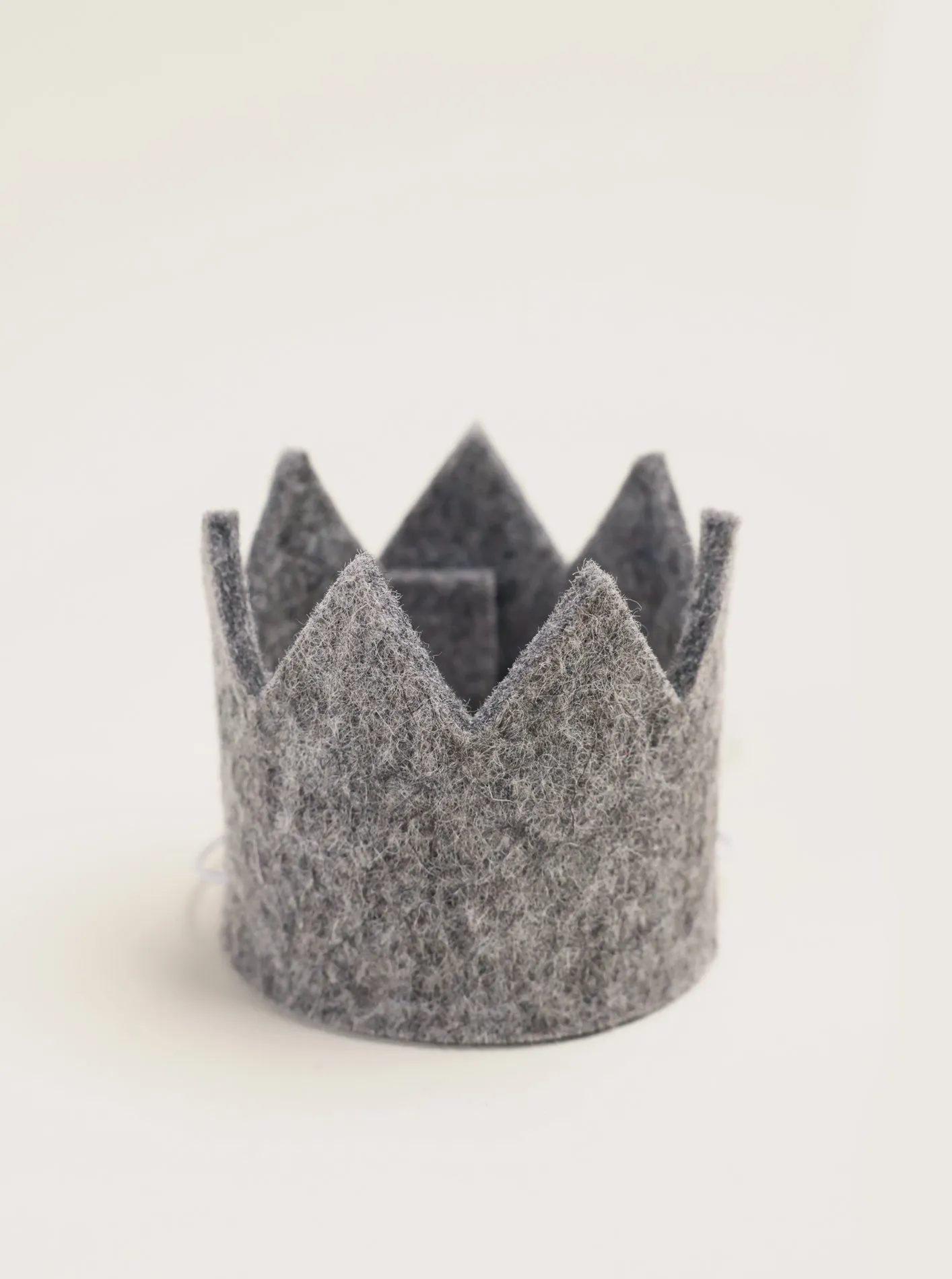 NEUTRAL PARTY CROWNS